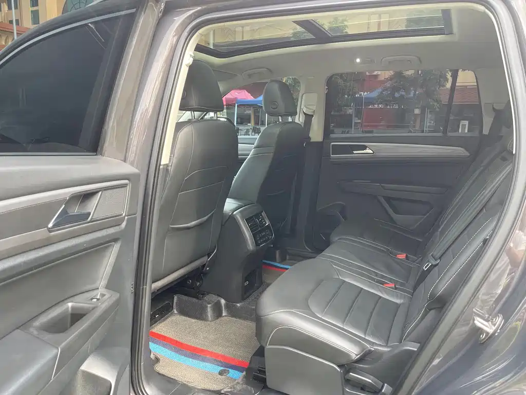 Volkswagen Teramont — миниатюра 12