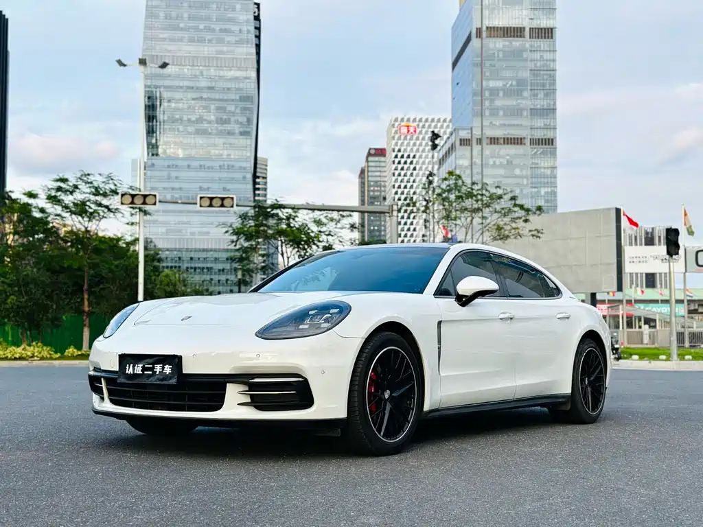 Porsche Panamera 2018