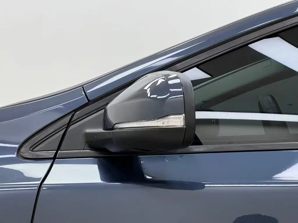 Volvo V40 — миниатюра 25