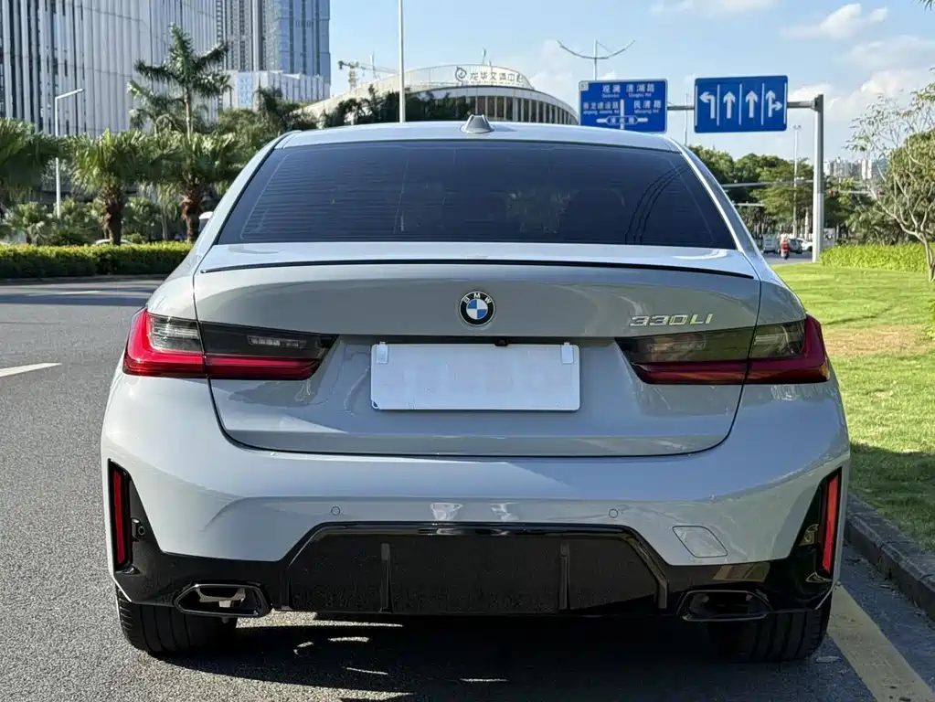 BMW 3 Series 3 2025 330Li Premium M Sport