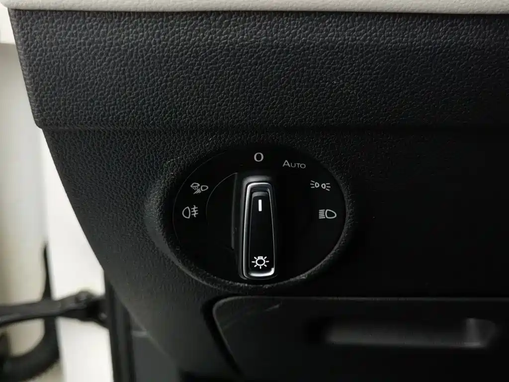 Volkswagen Tiguan L — миниатюра 21