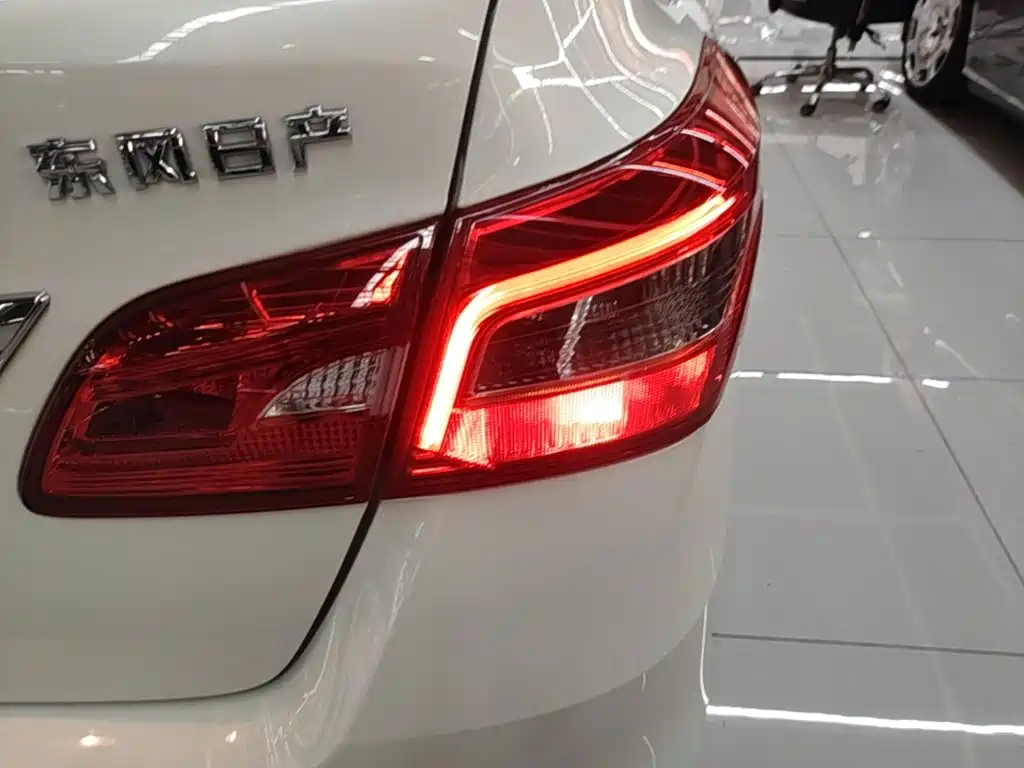 Nissan Sylphy — миниатюра 8