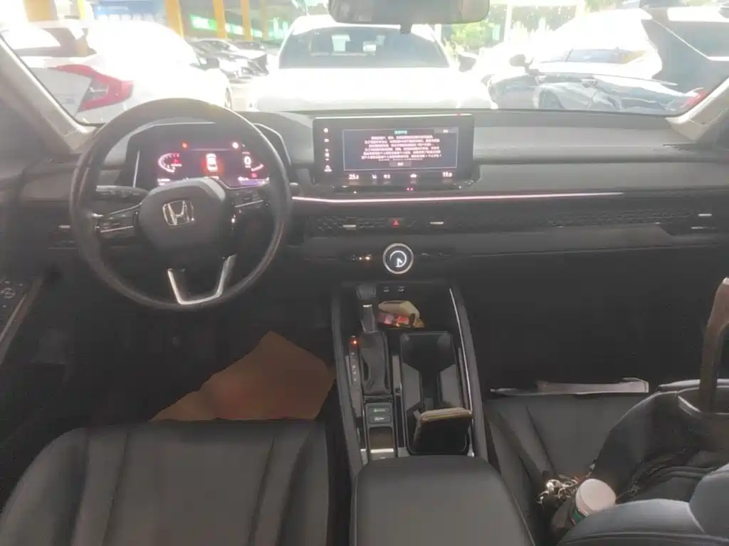 Honda Accord — миниатюра 10