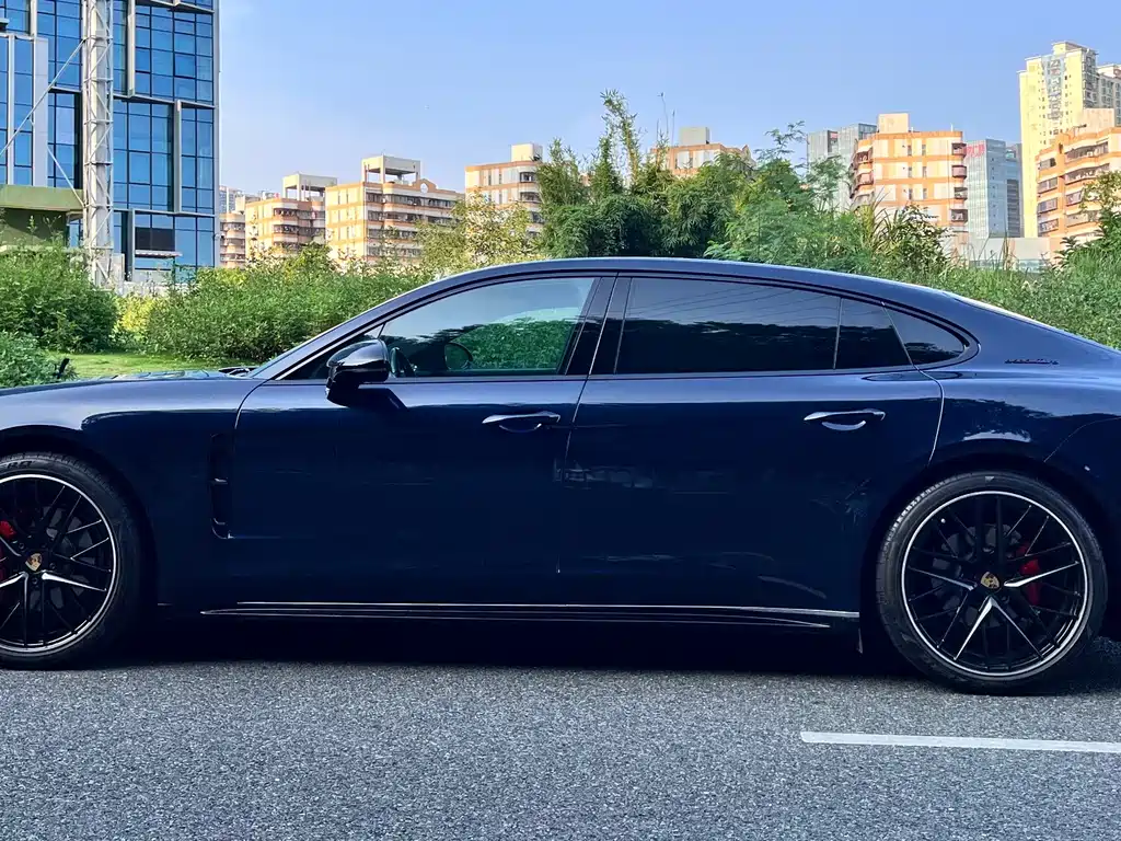 Porsche Panamera — миниатюра 9