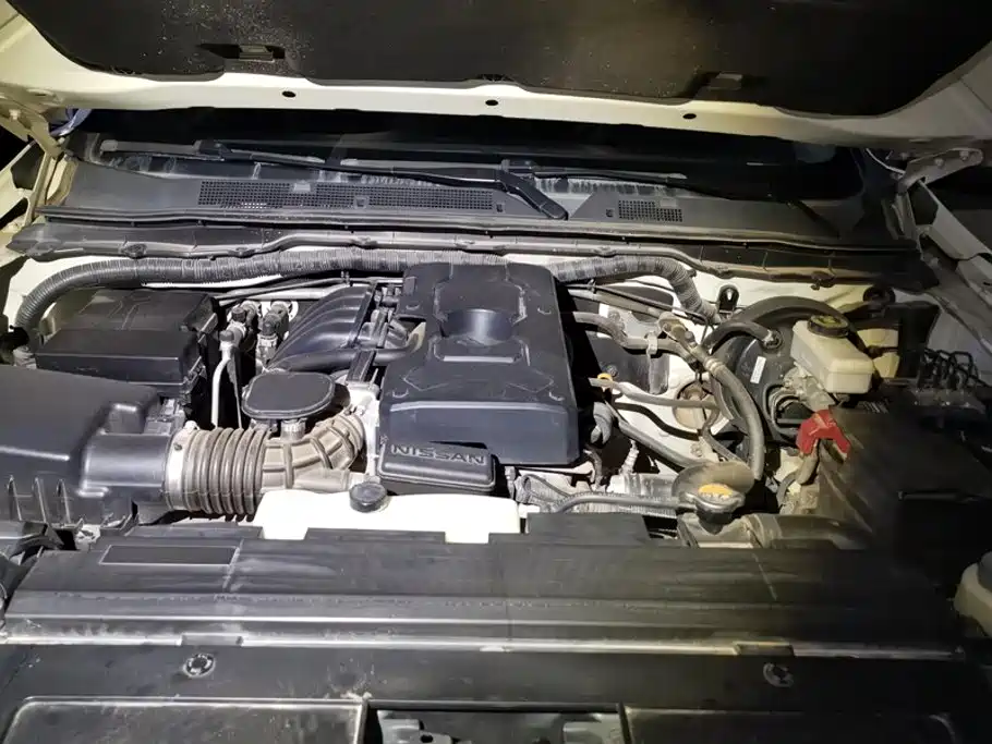 Nissan Terra — миниатюра 10
