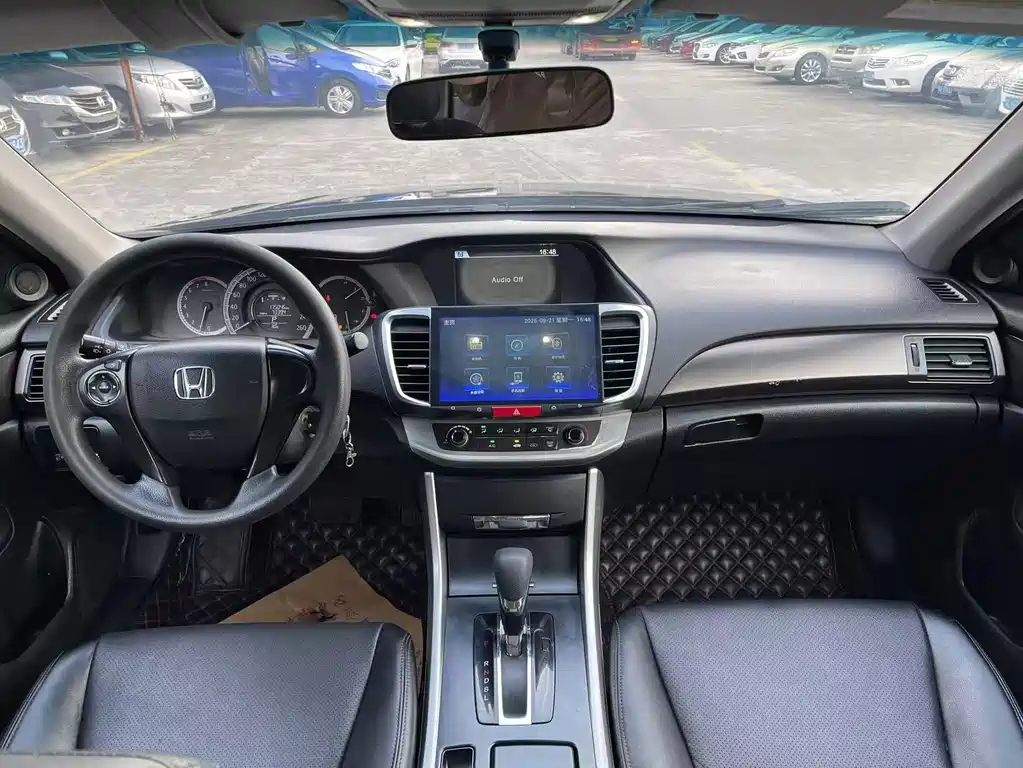 Honda Accord — миниатюра 9
