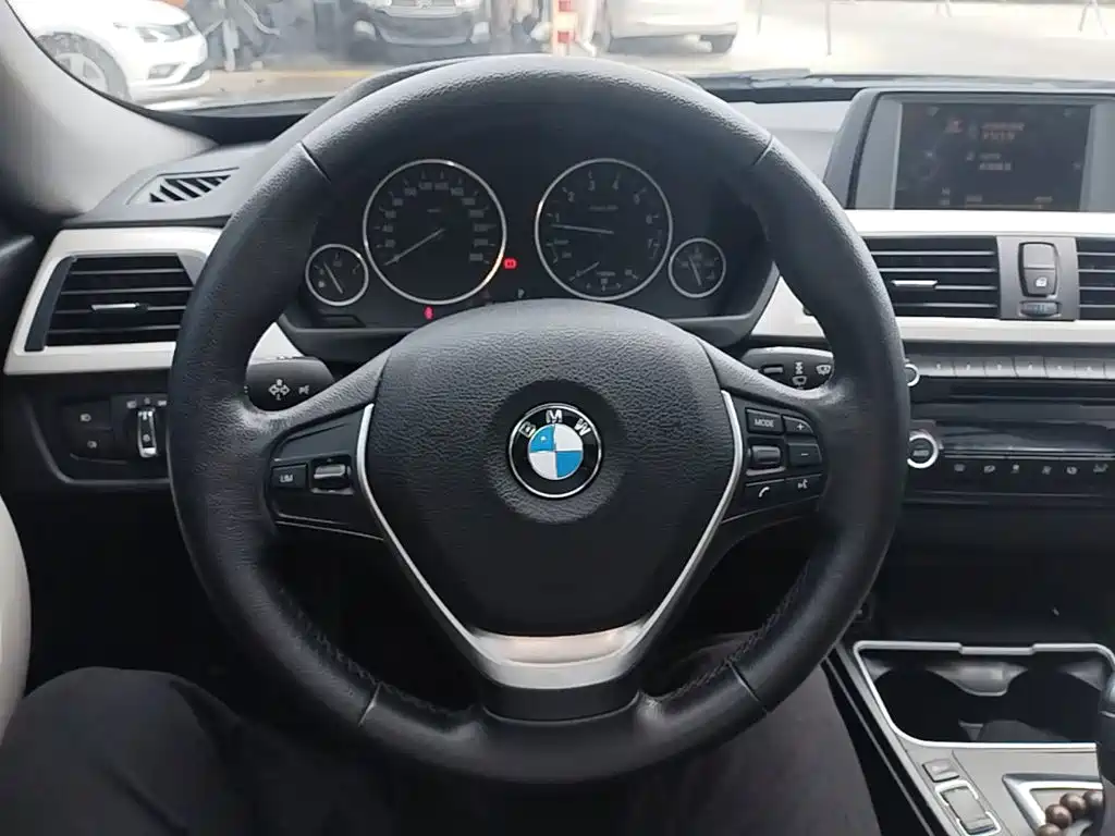 BMW 3 Series GT — миниатюра 11