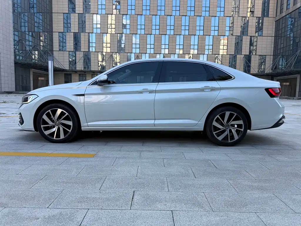 Volkswagen Sagitar — миниатюра 4