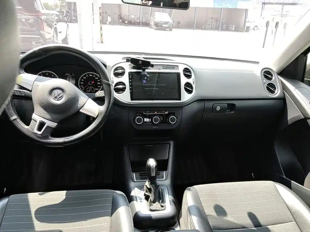 Volkswagen Tiguan — миниатюра 5
