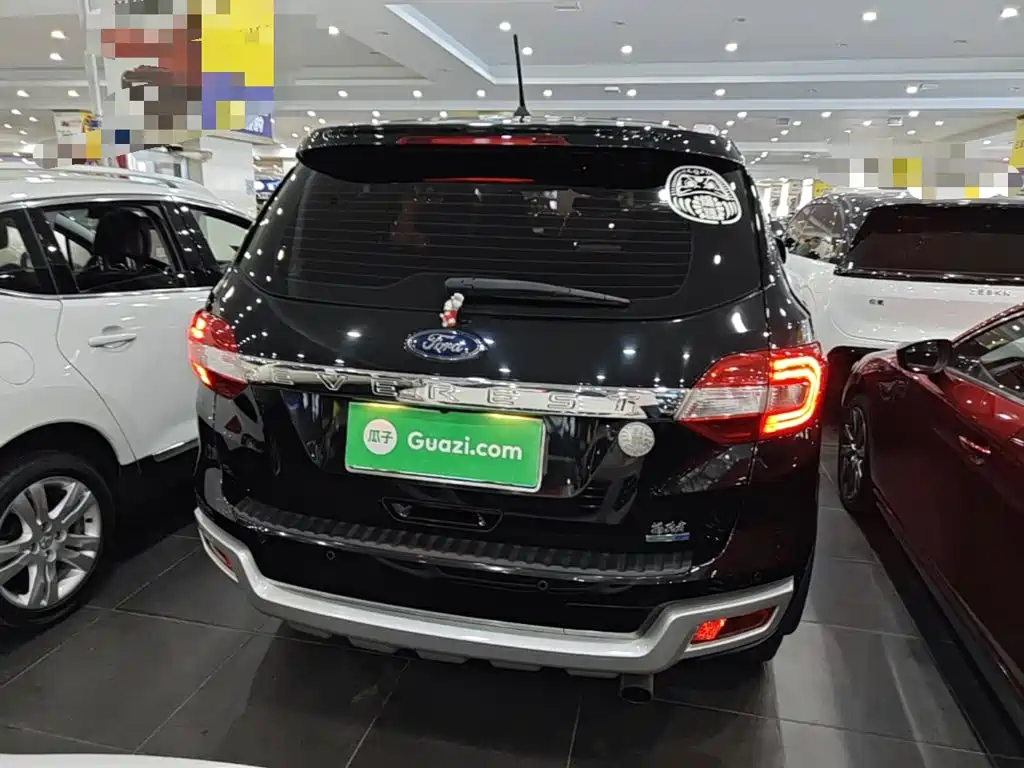 Ford Everest — миниатюра 6