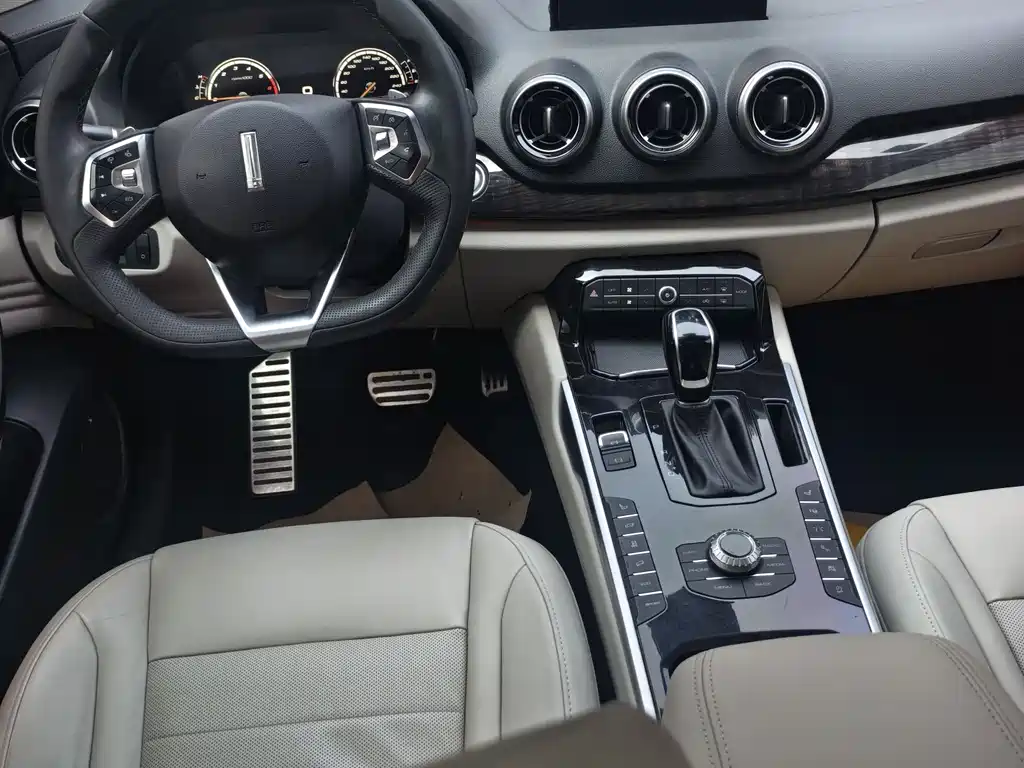 WEI PAI WEI BRAND VV7