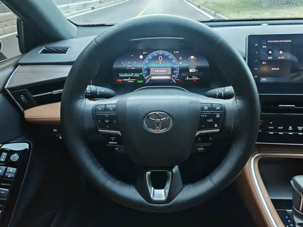 Toyota Avalon — миниатюра 9
