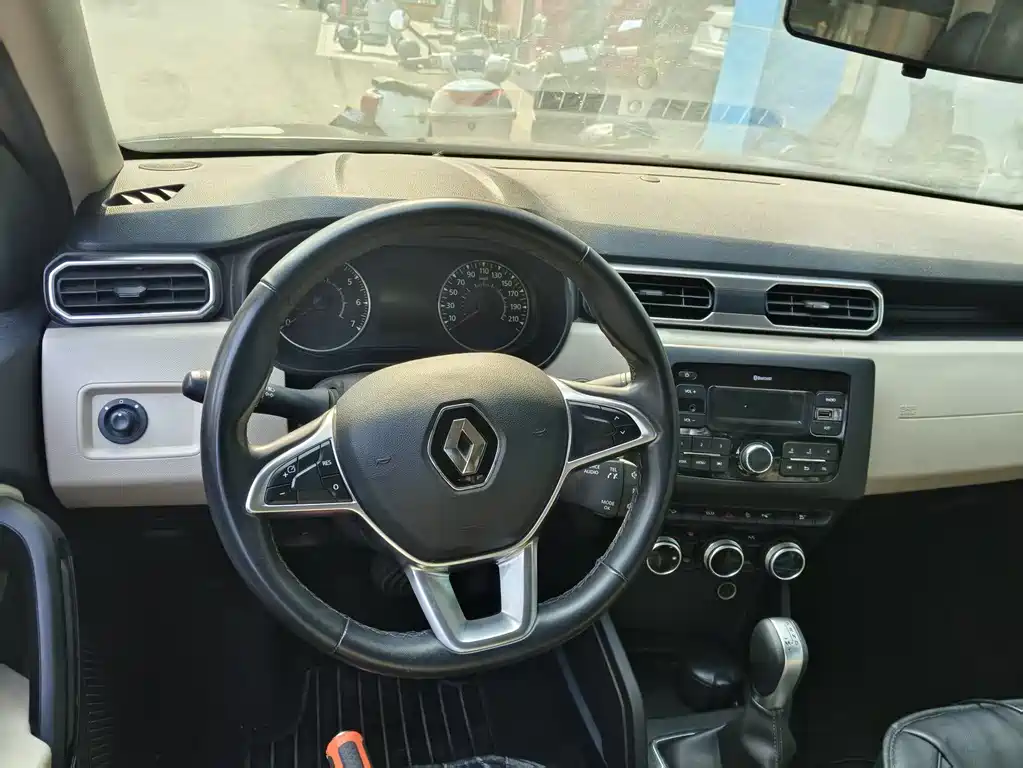 Renault Koleos (Import) — миниатюра 4