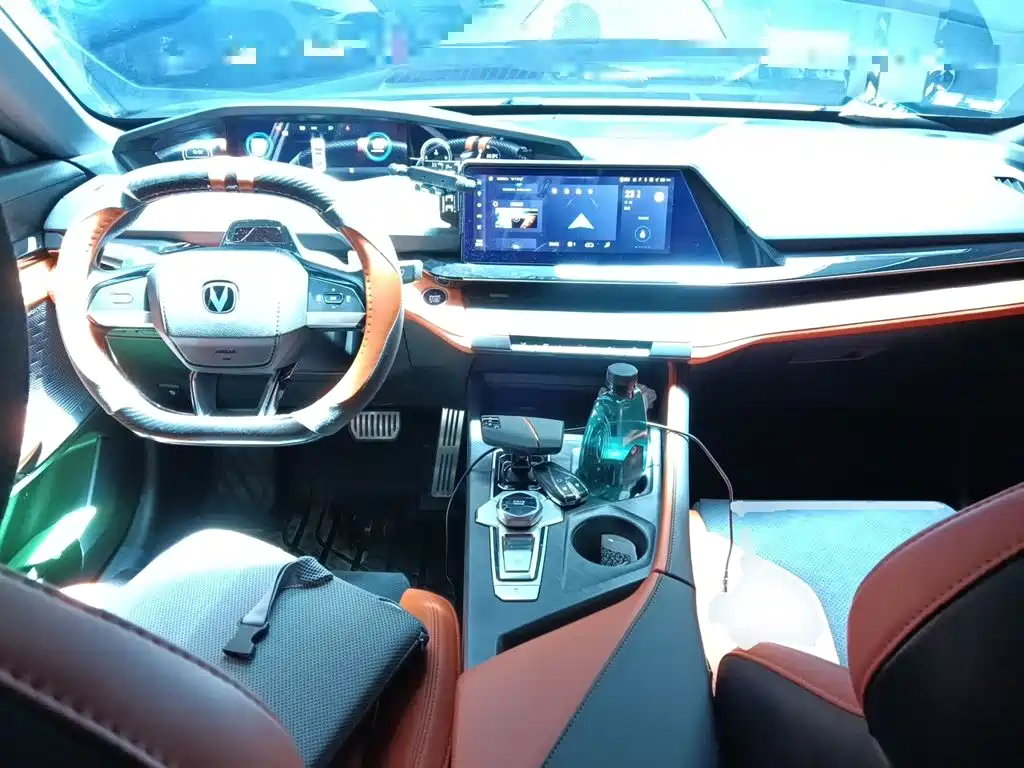 Changan UNI-V — миниатюра 5
