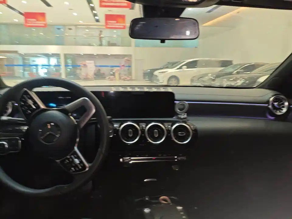 Mercedes-Benz A-Class — миниатюра 3