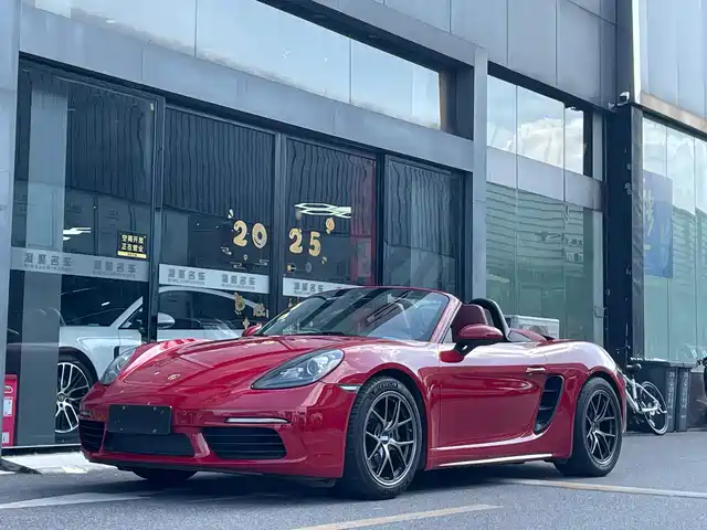 PORSCHE 718