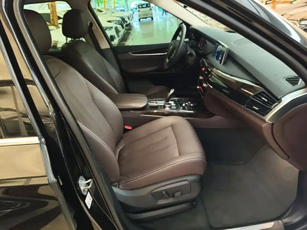 BMW X5 (Import) — миниатюра 25