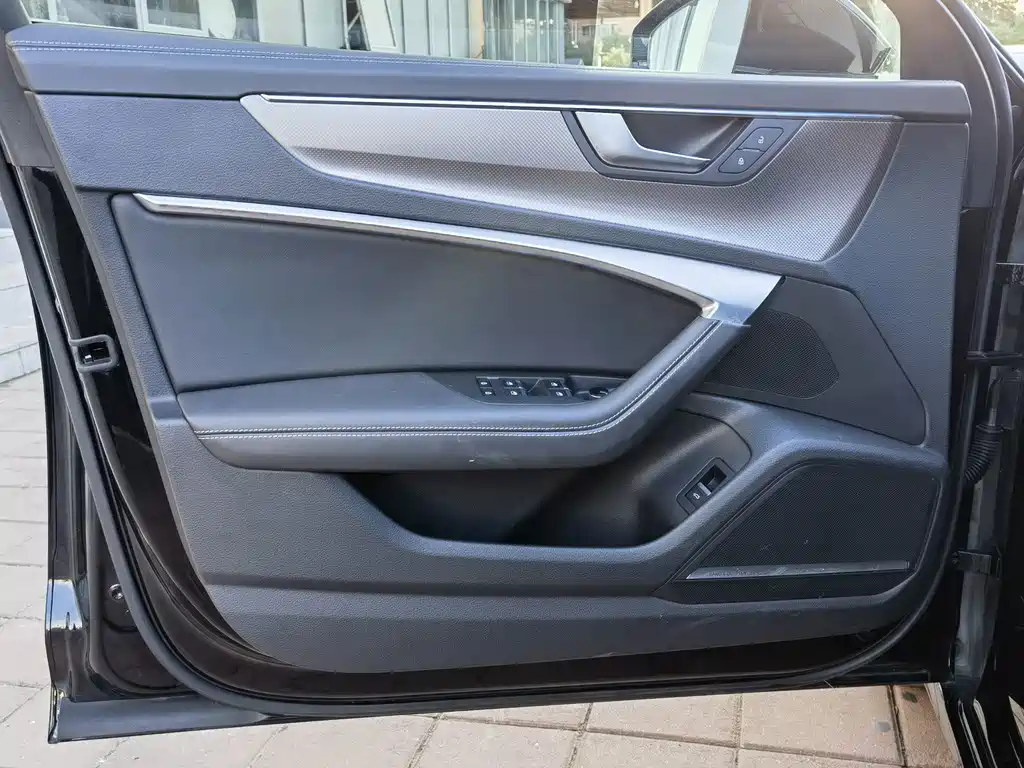 Audi A6L 2021 55 TFSI quattro Premium