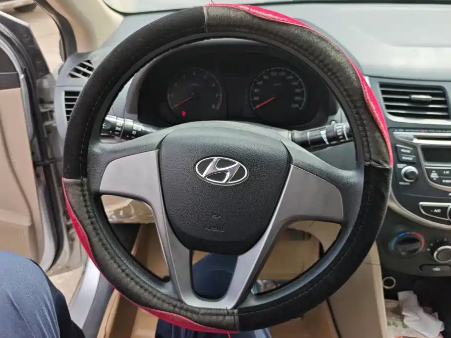 Hyundai Verna — миниатюра 15