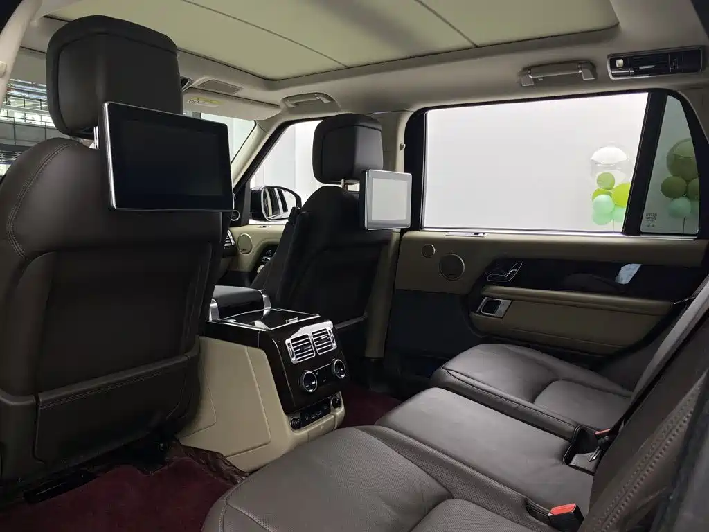 Land Rover Range Rover — миниатюра 21