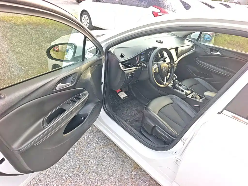 Buick Verano — миниатюра 16