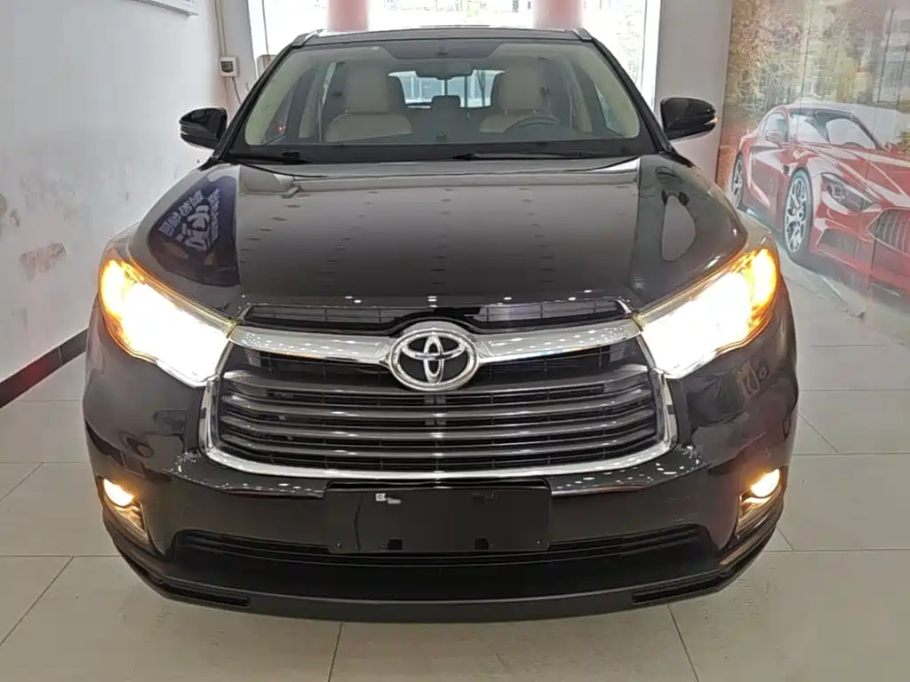 Toyota Highlander — миниатюра 3