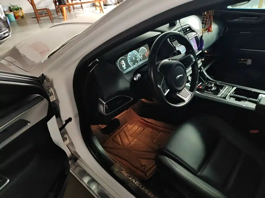 Jaguar XEL — миниатюра 16