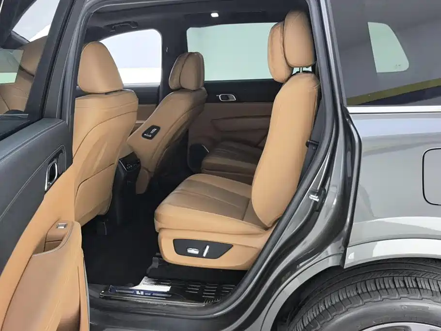 Li Auto Li ONE — миниатюра 11
