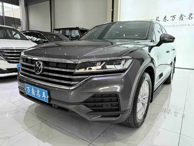 VOLKSWAGEN TOUAREG 2021