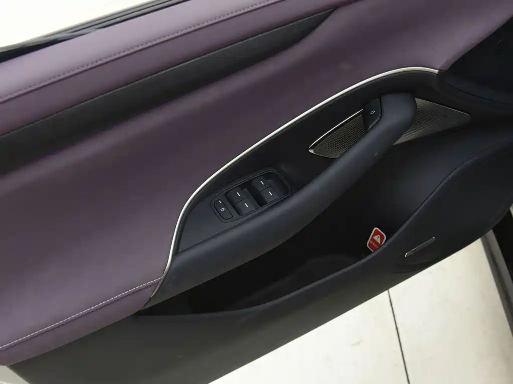 Xiaomi SU7 — миниатюра 11