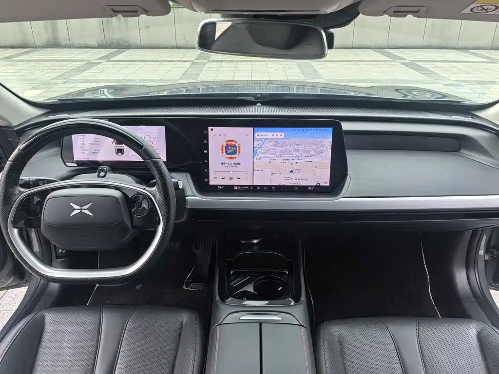 XPeng P7 — миниатюра 6