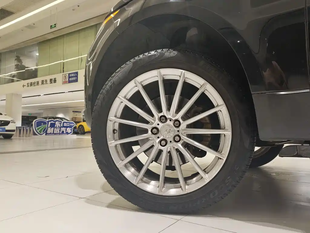 Land Rover Sport — миниатюра 14