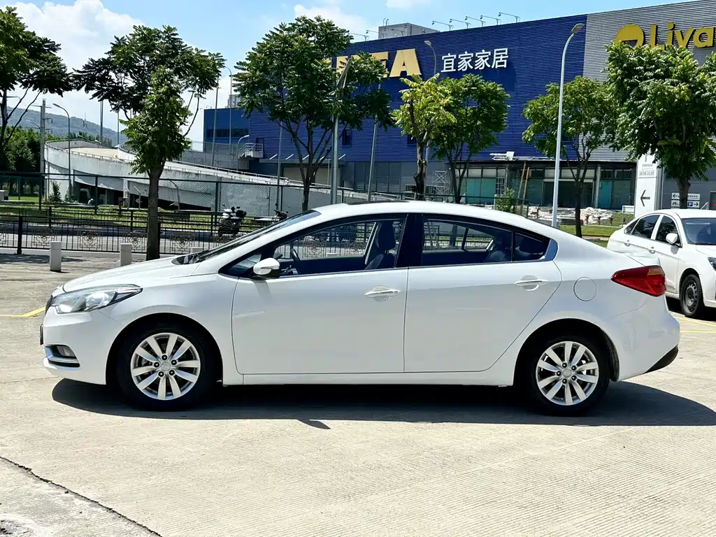 Kia K3 2013 1.6L AT GLS