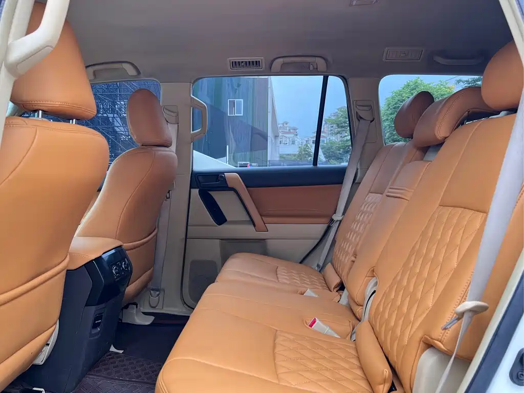 Toyota Land Cruiser Prado 2016 4.0L