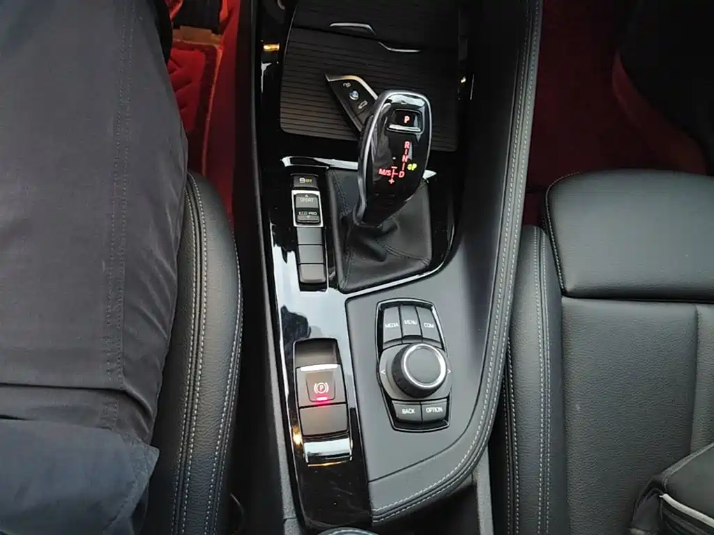 BMW X2 — миниатюра 14