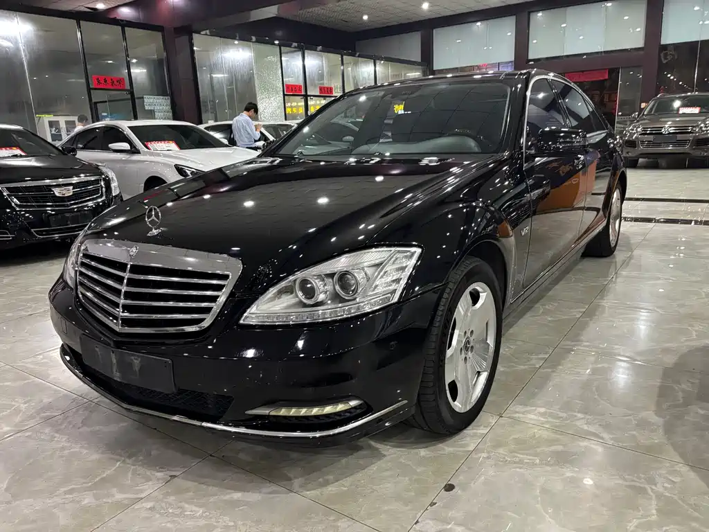 Mercedes-Benz S-Class 2008