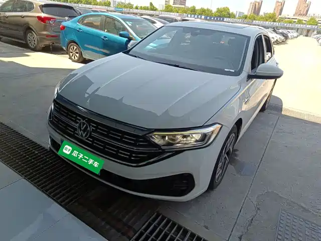 VOLKSWAGEN SAGITAR 2023