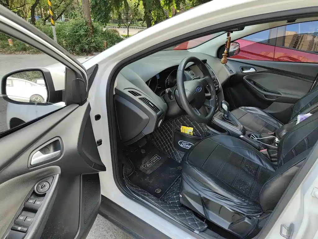 Ford Focus — миниатюра 12