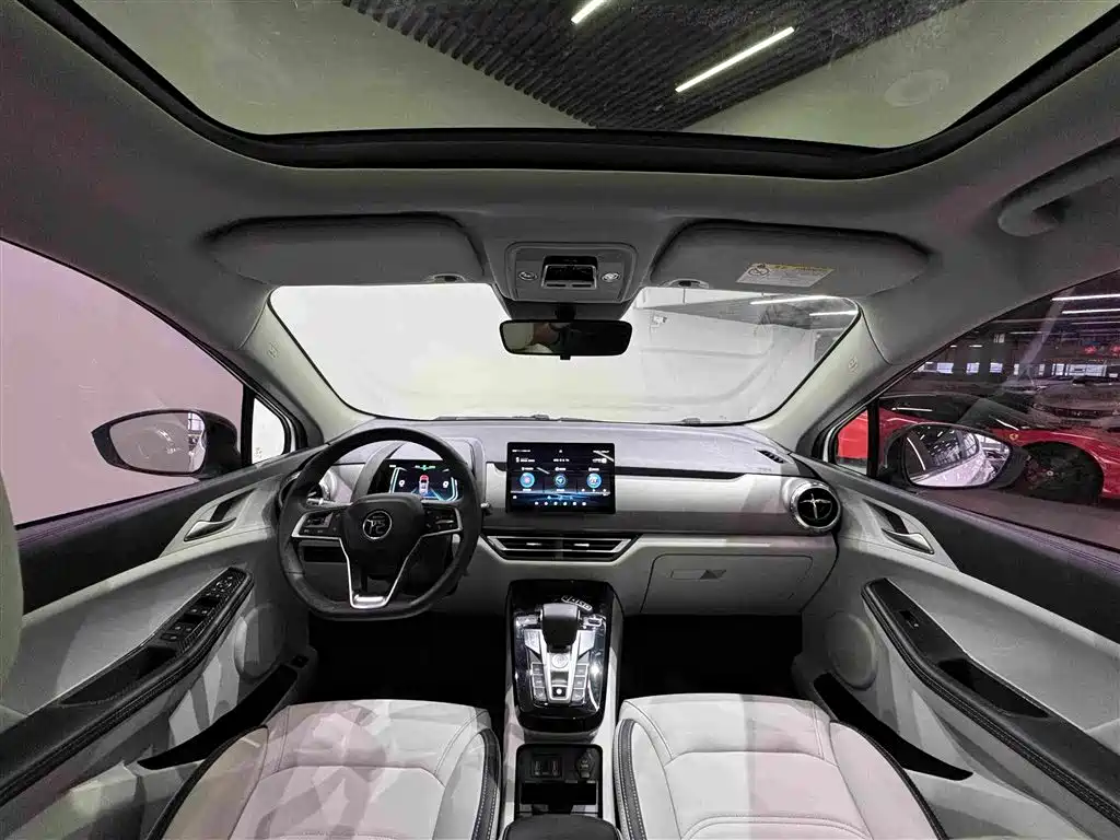BYD Yuan Pro — миниатюра 16