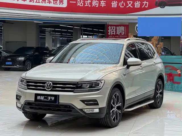 Volkswagen Tiguan L