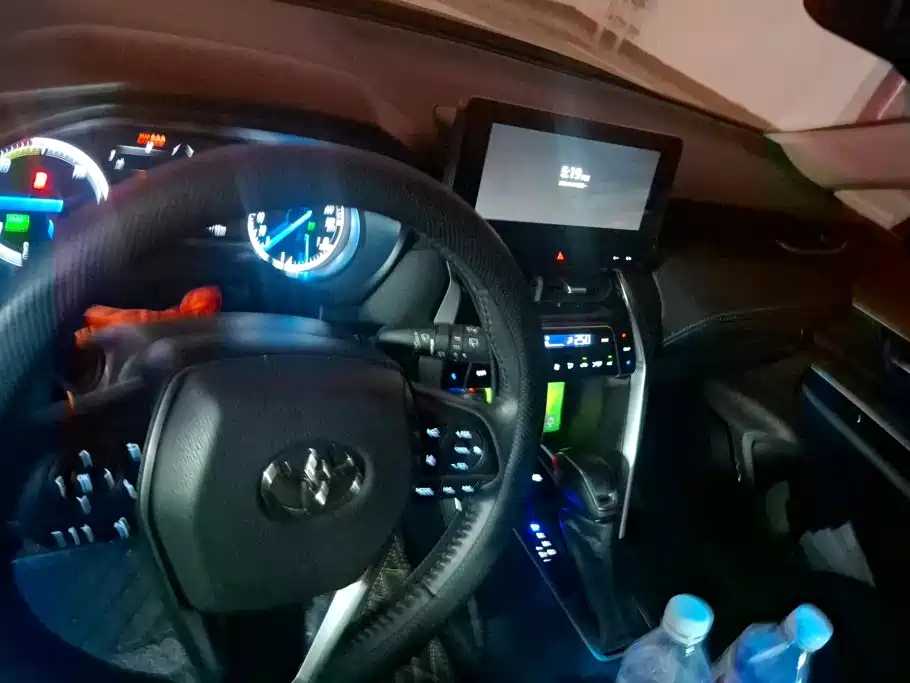 Toyota Harrier — миниатюра 13