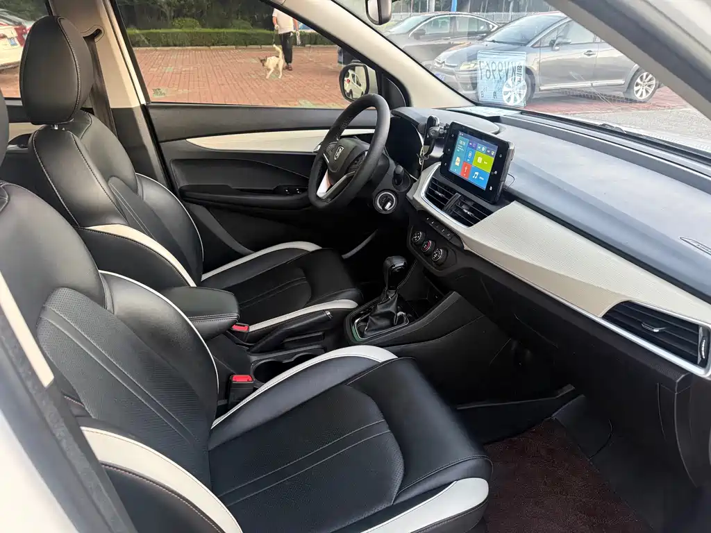 Baojun 360 — миниатюра 8
