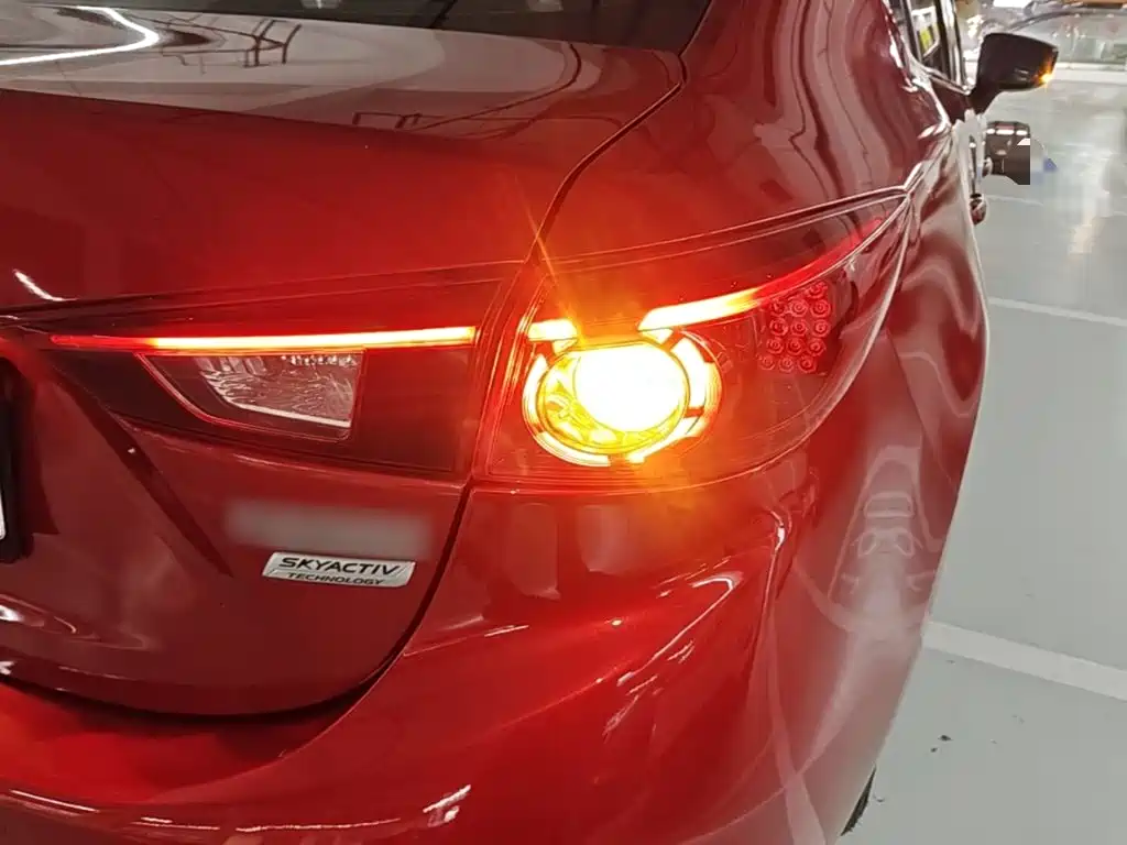 Mazda 3 Axela — миниатюра 8