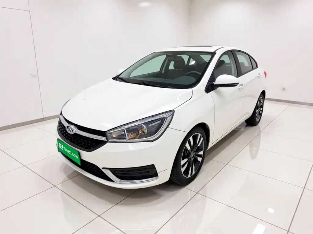 Chery Arrizo 5