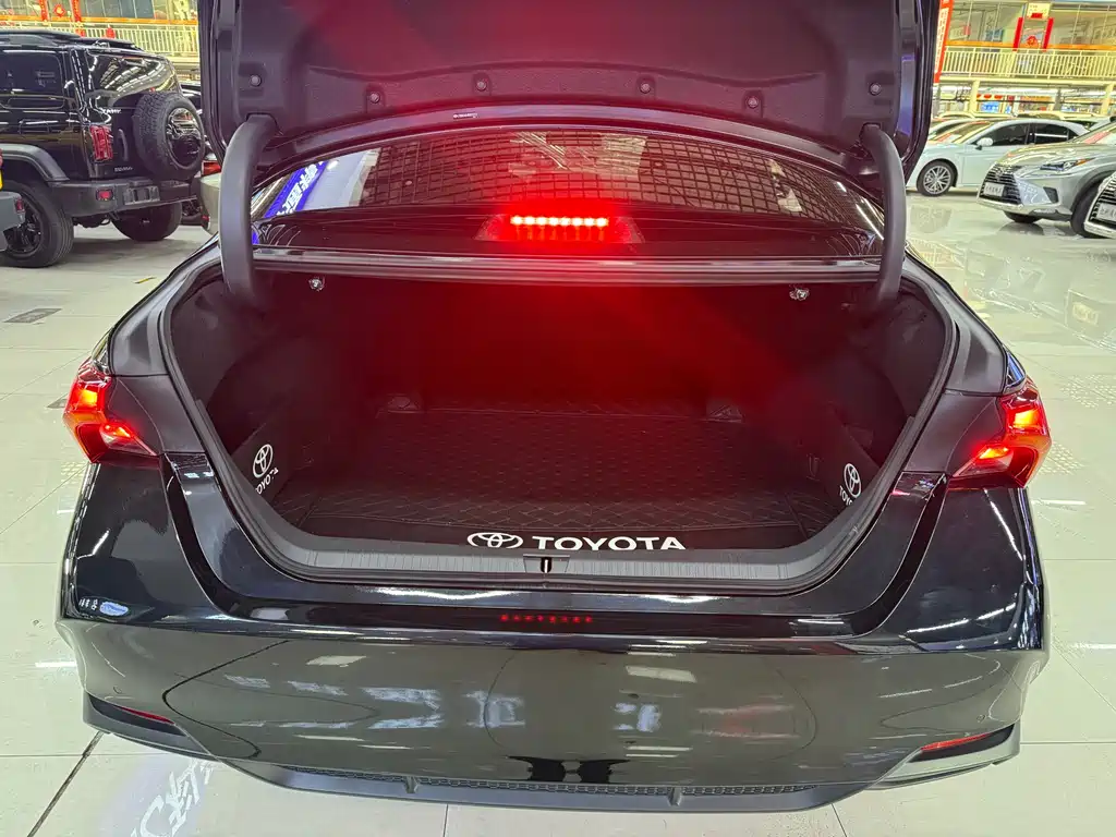 Toyota Avalon 2019 2.5L XLE Luxury V