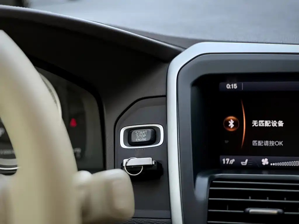 Volvo XC60 (Import) — миниатюра 19