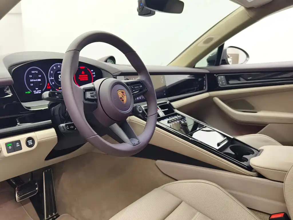 Porsche Panamera — миниатюра 11