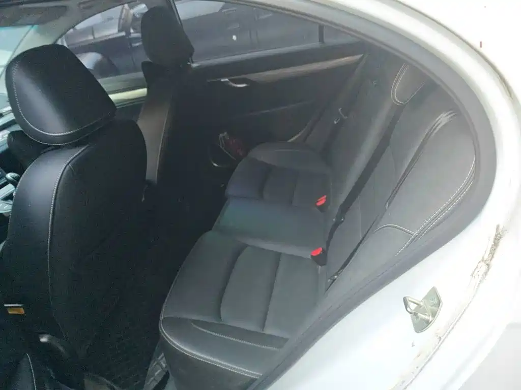 Geely Emgrand — миниатюра 15