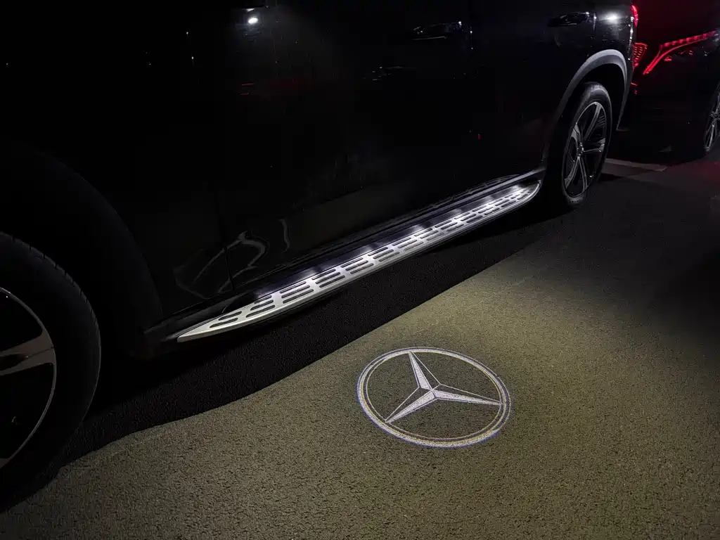 MERCEDES-BENZ EQE SUV