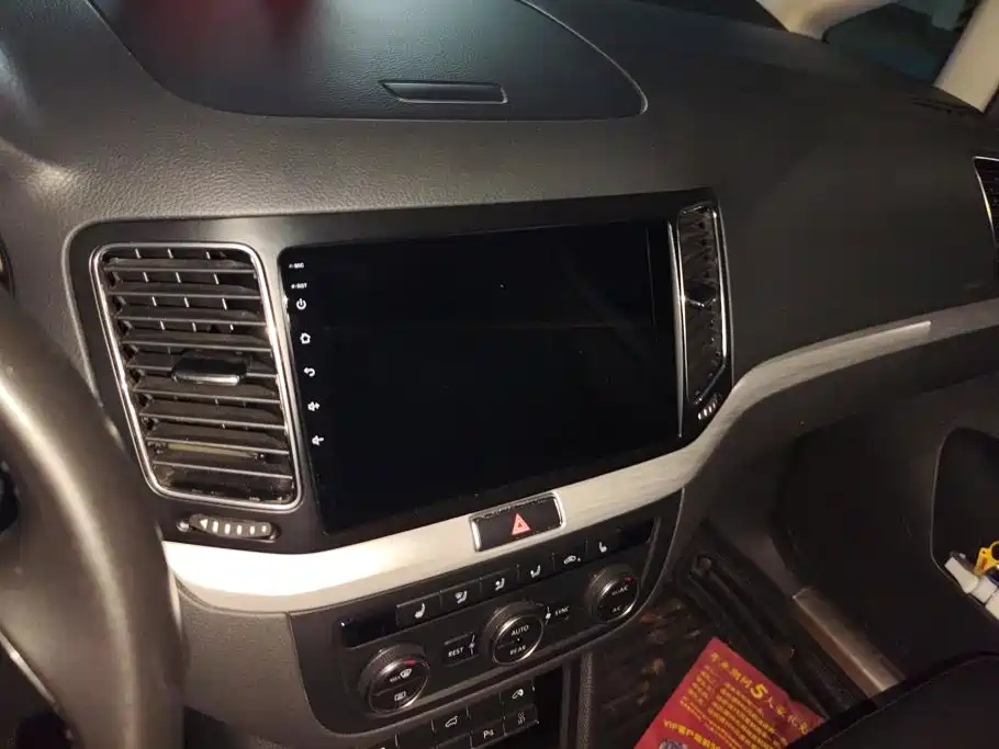 Volkswagen Sharan — миниатюра 13